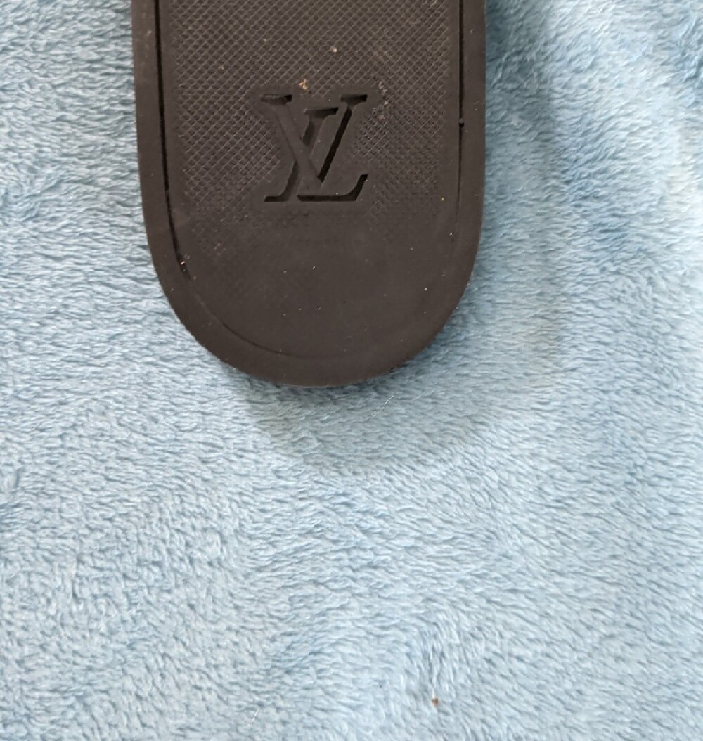 Louis Vuitton Black Monogram Slide Sandals LV - Picture 13 of 16